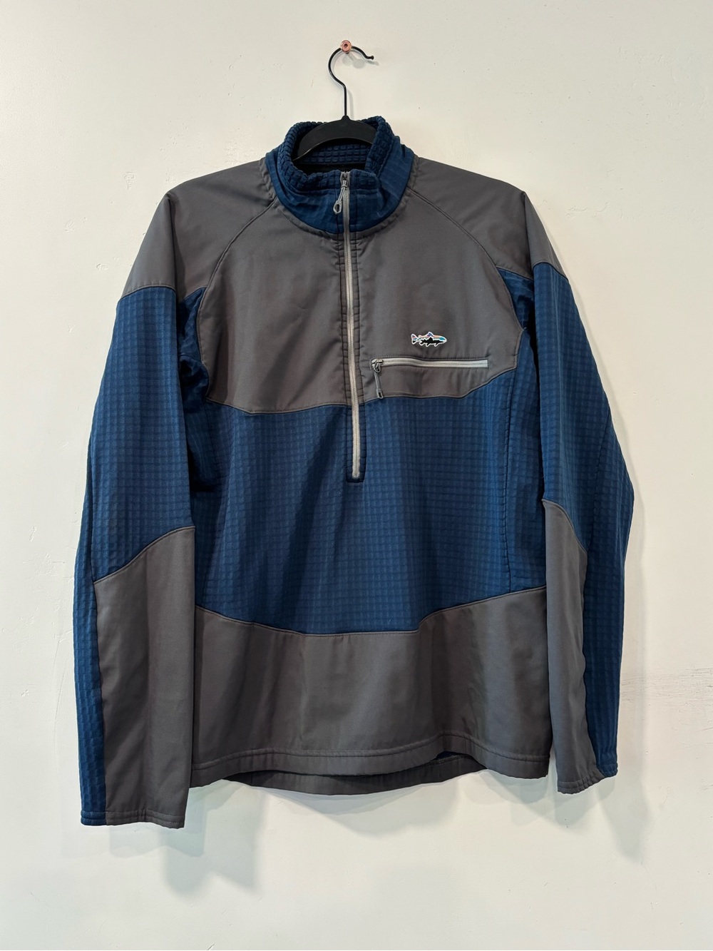 Patagonia Fitz Roy Regulator R1 Tech Face 1/4 Forge Forge Grey Blue Men’s Medium